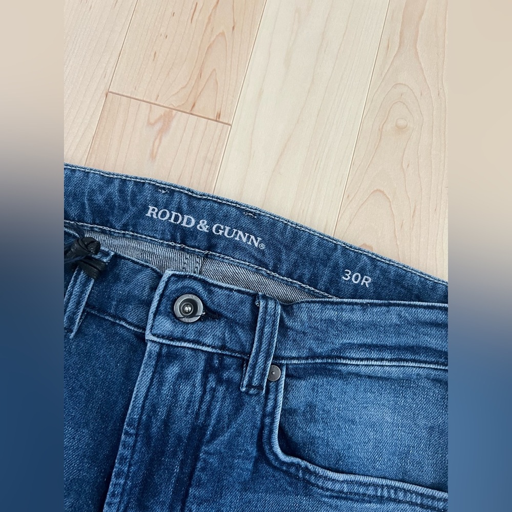 RODD & Gunn jeans - Picture 2 of 5